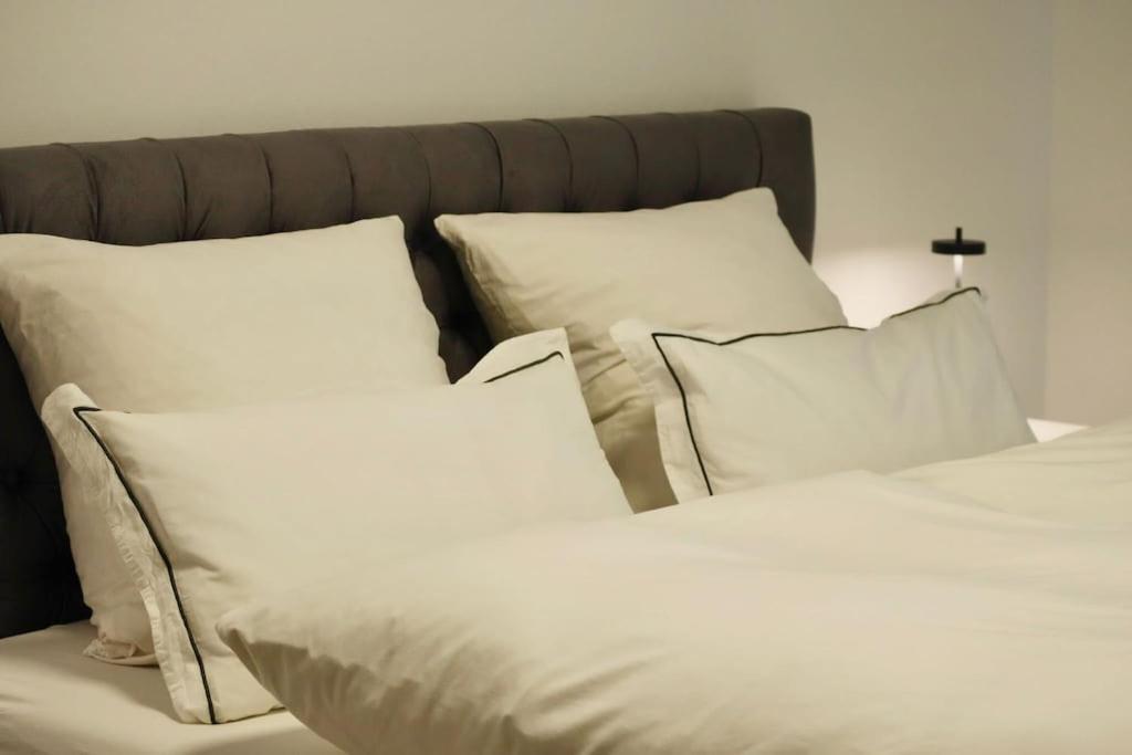 Modern Holiday Apartment In The Heart Of Klingenmünster מראה חיצוני תמונה